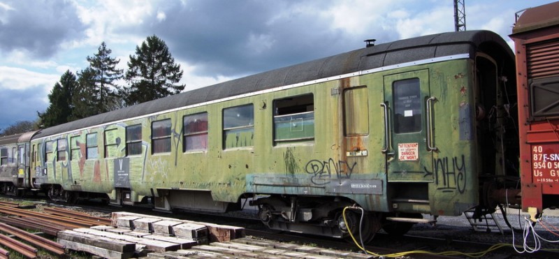 80 87 979 3 061-3 Uas H55 0 F SNCF-RS (2018-04-13 Laon) (1).jpg