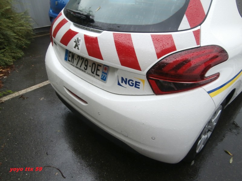 FVF Peugeot 208 EM-779-QE-77=6.JPG