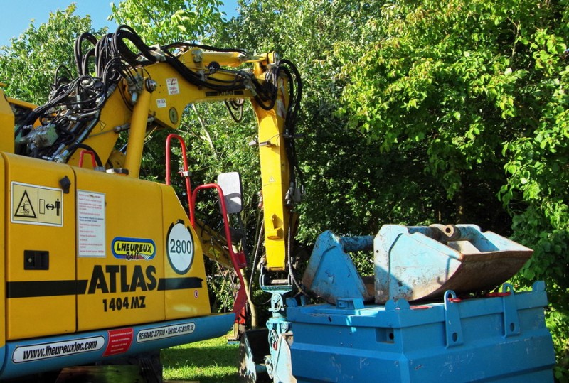 Atlas 1404 MZ (2018-06-27 PN n°9 Wiencourt-l'Equipèe) (8).jpg