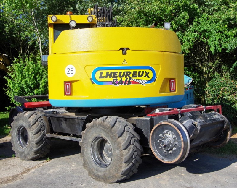 Atlas 1404 MZ (2018-06-27 PN n°9 Wiencourt-l'Equipèe) (5).jpg