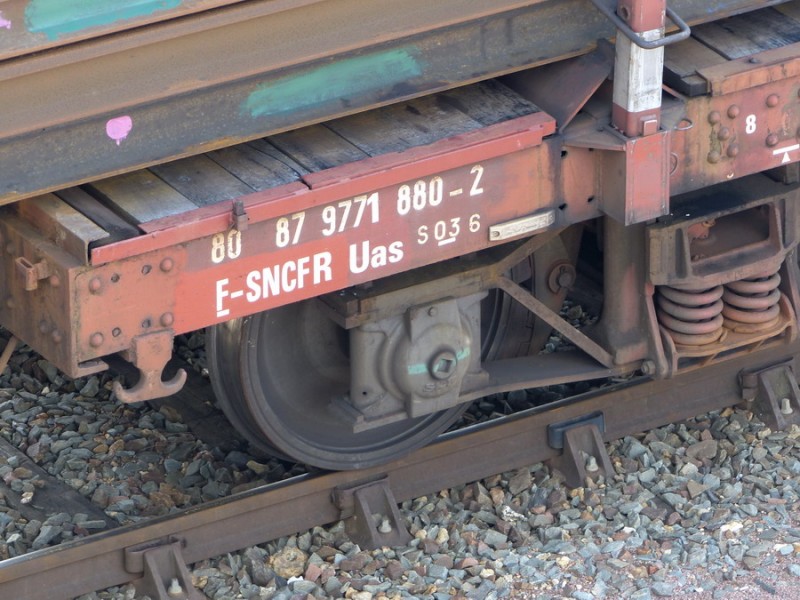 80 87 977 1 880-2 Uas S03 6 F-SNCFR (2018-03-25 SPDC) (2).jpg