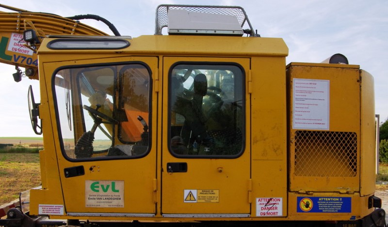 VaiaCar V704 FRS + (2018-07-09 gare de Mézières-sur-Oise) EVL 3 (11).jpg