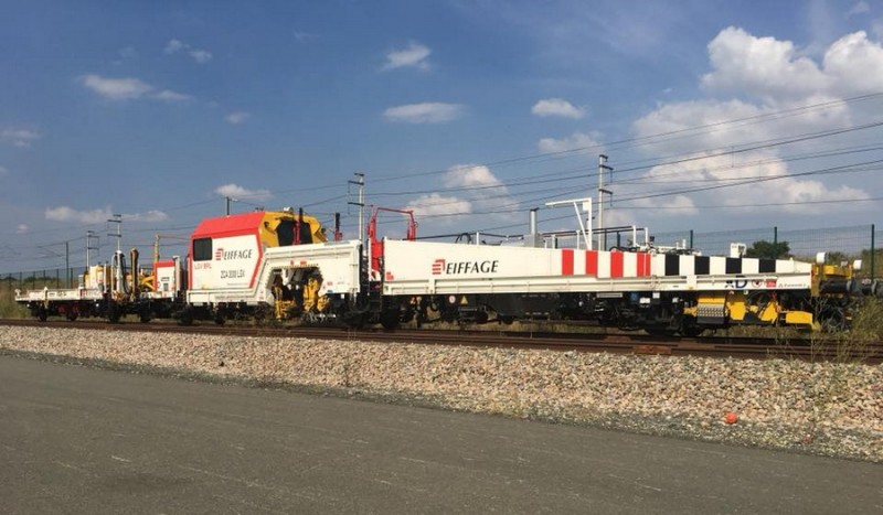 99 87 9 124 558-7 (2018-07-13 Sablé-sur-Sarthe) ZCA 2000 LGV OPERE.jpg (135.96 Kio) Vu 1506 fois 99 87 9 124 558-7 (2018-07-13 Sablé-sur-Sarthe) ZCA 2000 LGV OPERE.jpg