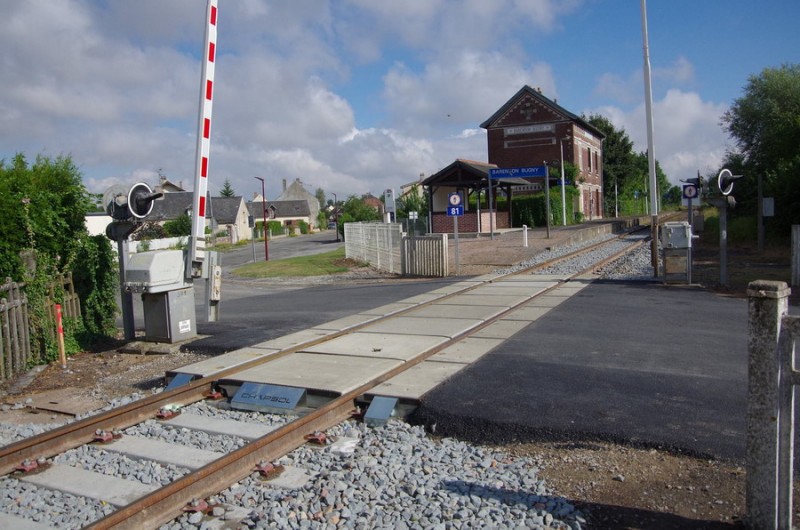 La Plaine Hirson 2017-07-25 PN 81 gare de Barenton-Bugny (2).jpg