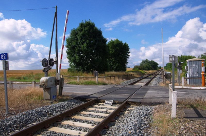 La Plaine Hirson 2017-07-25 PN 82 gare de Verneuil-sur-Serre (4).jpg