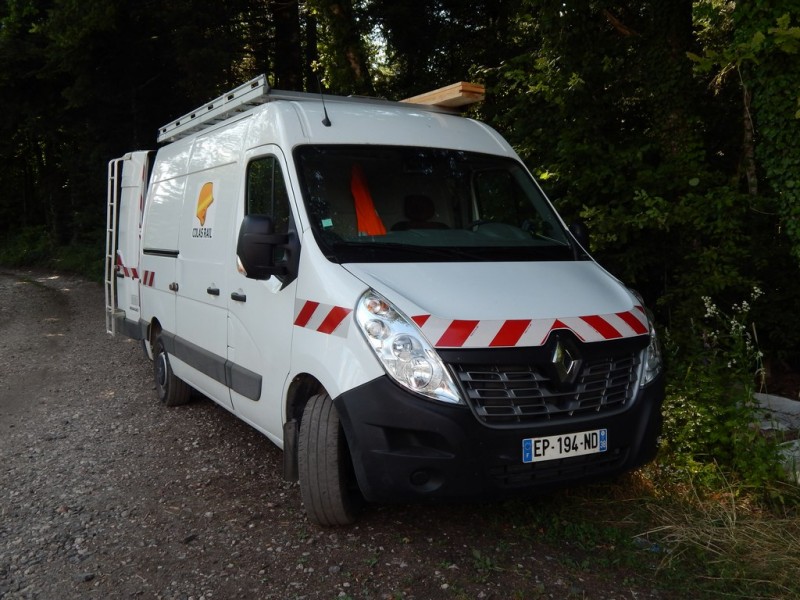 RENAULT MASTER - EP 194 ND - COLAS RAIL (1) (Copier).JPG