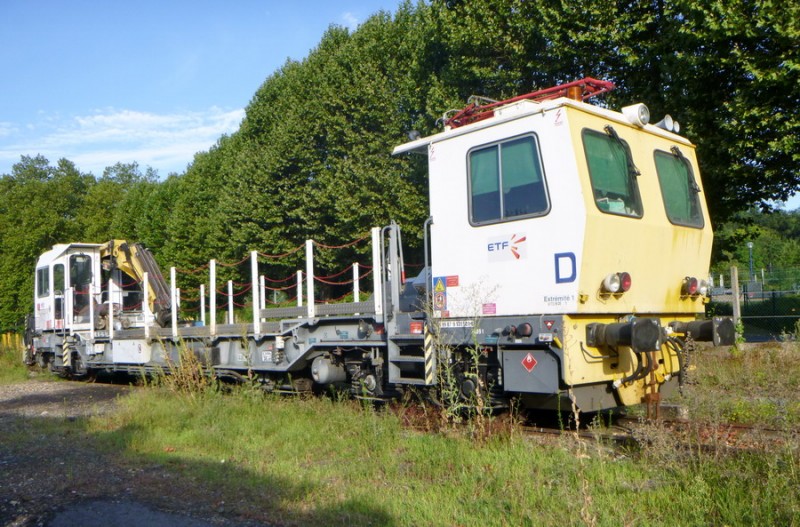 99 87 9 131 501-8 ETF Plasser & Theurer (2018-08-01 St-Leu-d'Esserent) (2).jpg