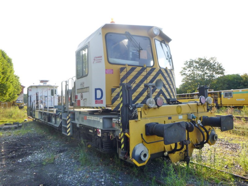 99 87 9 131 501-8 ETF Plasser & Theurer (2018-08-01 St-Leu-d'Esserent) (8).jpg