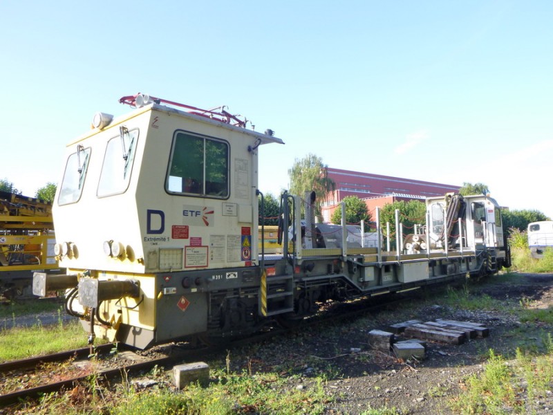 99 87 9 131 501-8 ETF Plasser & Theurer (2018-08-01 St-Leu-d'Esserent) (13).jpg