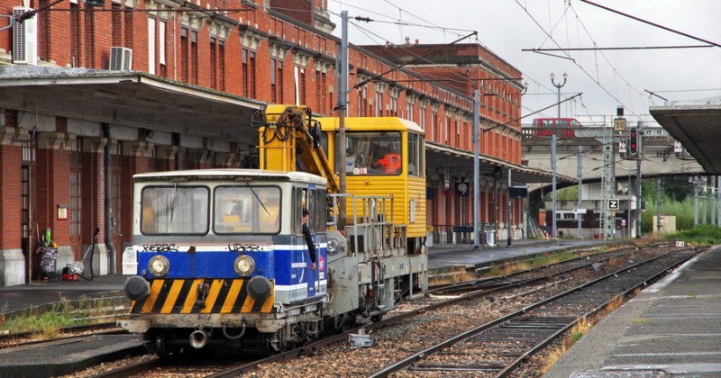 99 87 9 762 021-3 (2018-08-13 gare de St Quentin) Mauzinette 1 (11).jpg