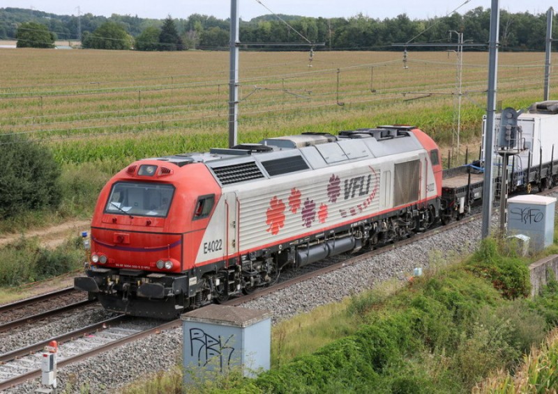 E 4022.jpg (218.9 Kio) Vu 4762 fois E 4022.jpg