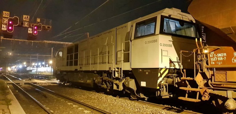G 2000 BB 500 1633 (2018-08-29 gare de Chambéry) (1).jpg
