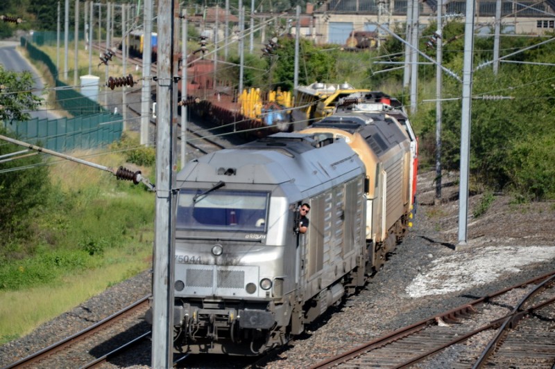 2019-07-09 Châlons-en-Champagne (3).jpg (227.4 Kio) Vu 5106 fois 2019-07-09 Châlons-en-Champagne (3).jpg