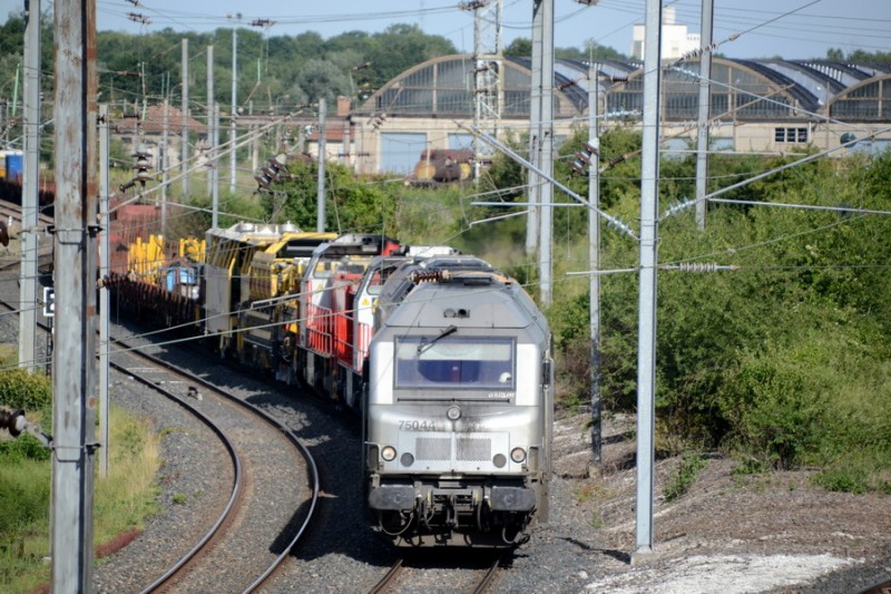 2019-07-09 Châlons-en-Champagne (1).jpg (244.14 Kio) Vu 5590 fois 2019-07-09 Châlons-en-Champagne (1).jpg