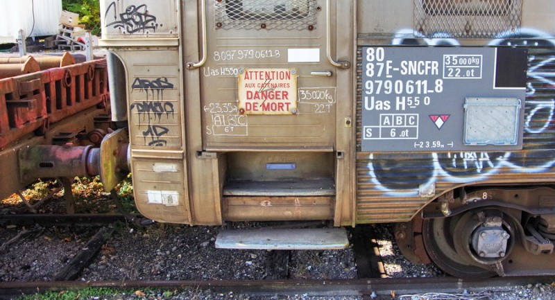 80 87 979 0 611-8 Uas H55 0 F-SNCFR MN (2018-10-10 gare de Guignicourt) (2).jpg (180.82 Kio) Vu 3981 fois 80 87 979 0 611-8 Uas H55 0 F-SNCFR MN (2018-10-10 gare de Guignicourt) (2).jpg