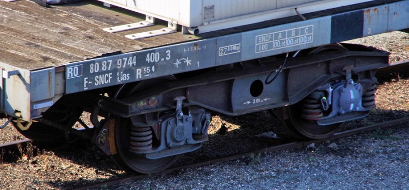 80 87 974 4 400-3 Uas R55 4 F SNCF-RO (2018-10-03 Tergnier) (4).jpg