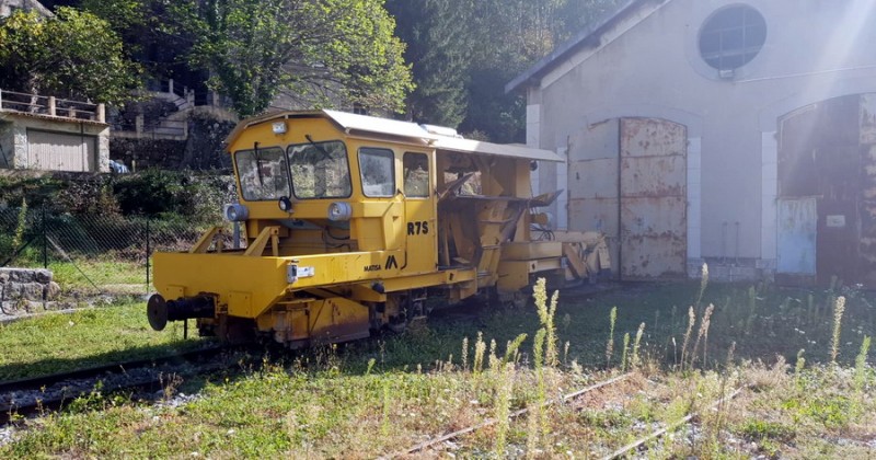 Matisa R7 S n°6220 (2018-10-18 Annot) les Chemins de Fer de Provence (1).jpg (187.88 Kio) Vu 5674 fois Matisa R7 S n°6220 (2018-10-18 Annot) les Chemins de Fer de Provence (1).jpg