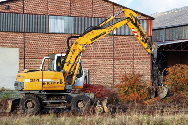 Liebherr 314 (2018-11-13 Nesle) (3).jpg (265.01 Kio) Vu 5384 fois Liebherr 314 (2018-11-13 Nesle) (3).jpg