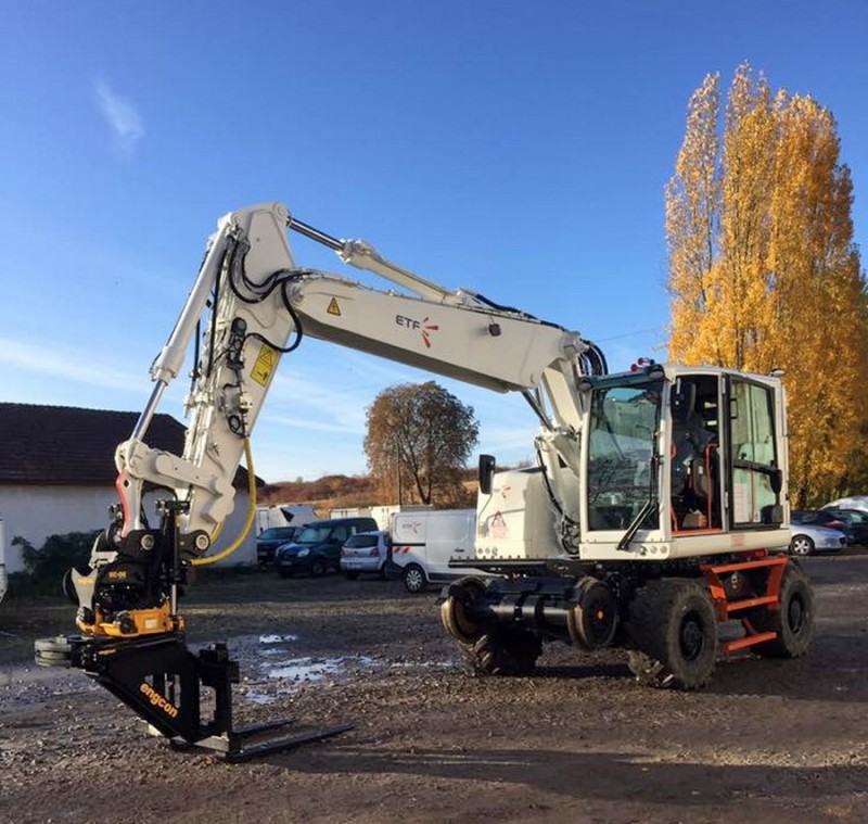 CAT323F (2018-11-00 Châlette-sur-Loing) ETF Centre IdF n°RH300189 (3).jpg (209.5 Kio) Vu 2386 fois CAT323F (2018-11-00 Châlette-sur-Loing) ETF Centre IdF n°RH300189 (3).jpg