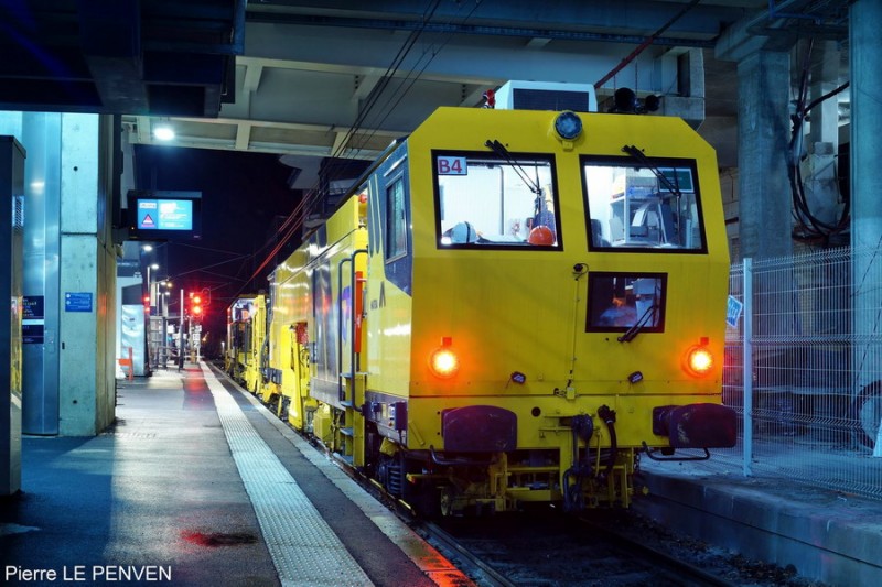 99 87 9 122 537-3 B45D (2018-12-18 gare de Rennes) GCF.jpg