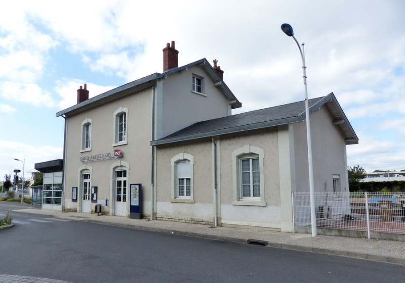 (33) Gare de Joué-lès-Tours 2014-08-31 (3).jpg