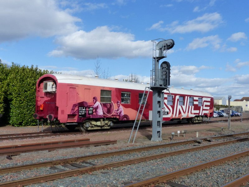 80 87 979 3 416-9 Uas H 55 0 F-SNCF-TR (2019-03-11 gare de Joué-les-Tours) (6).jpg