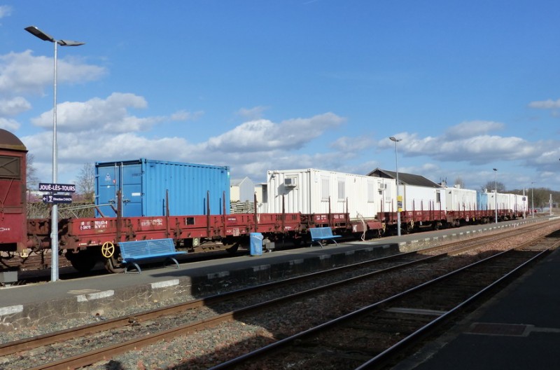 40 87 959 4 426-8 Us K55 1 F-SNCFR (2019-03-11 gare de Joué-les-Tours) (2).jpg (159.8 Kio) Vu 4013 fois 40 87 959 4 426-8 Us K55 1 F-SNCFR (2019-03-11 gare de Joué-les-Tours) (2).jpg