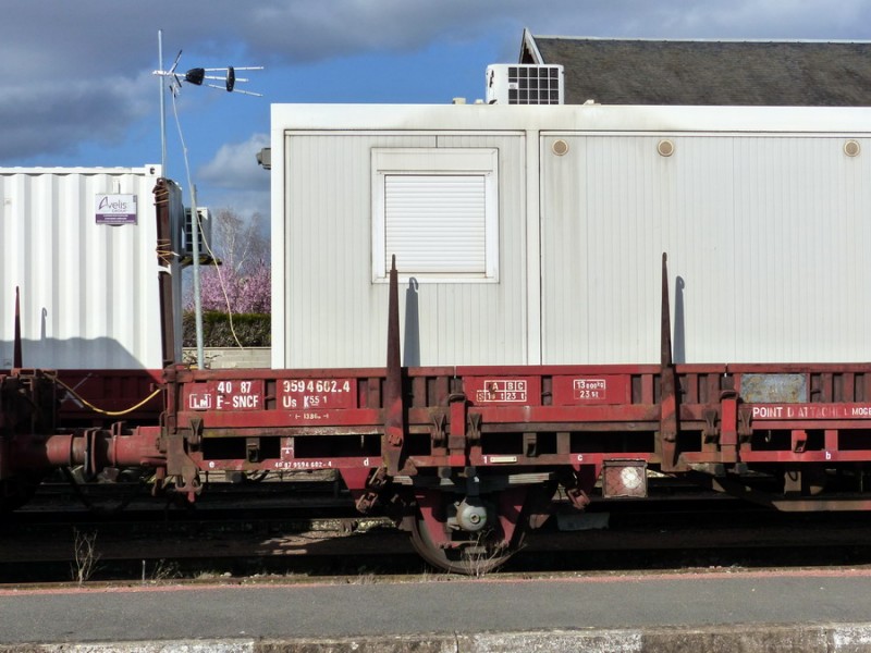 40 87 359 4 602-4 Us K55 1 F-SNCF-LM (2019-03-11 gare de Joué-les-Tours) (é) (2).jpg