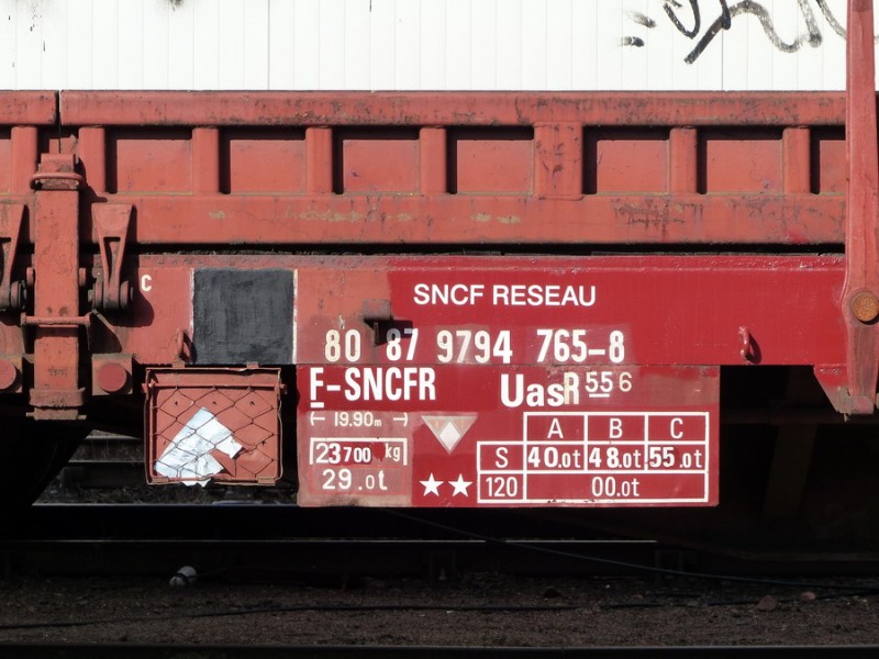 80 87 979 4 765-8 Uas R55 6 F-SNCFR (2019-03-11 gare de Joué-les-Tours) (4).jpg (187.99 Kio) Vu 1679 fois 80 87 979 4 765-8 Uas R55 6 F-SNCFR (2019-03-11 gare de Joué-les-Tours) (4).jpg