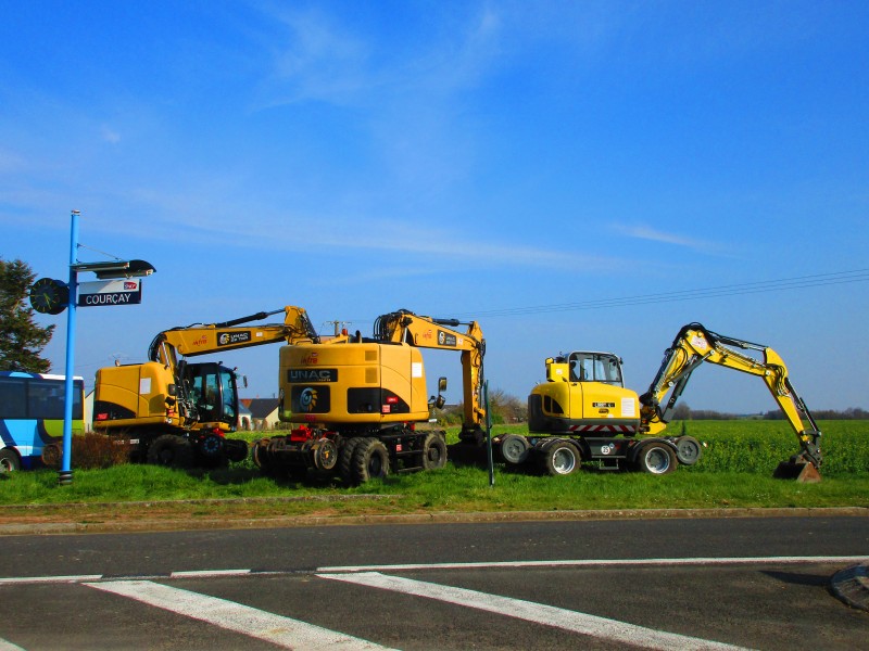 (45) Fin de journée à Courçay Tauxigny Lorry 2, Lorry 3 et Lorry 4.JPG