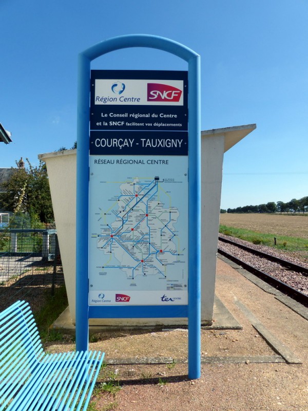 gare de Courcay Tauxigny (4).jpg