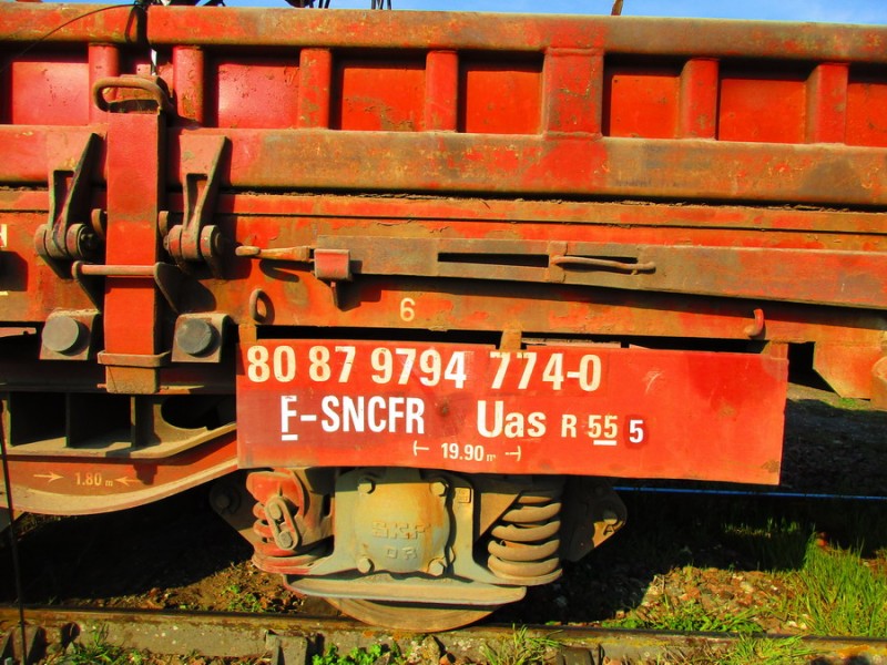 80 87 979 4 774-0 Uas R55 5 F-SNCFR (2019-03-28 gare de Reignac) (2).jpg
