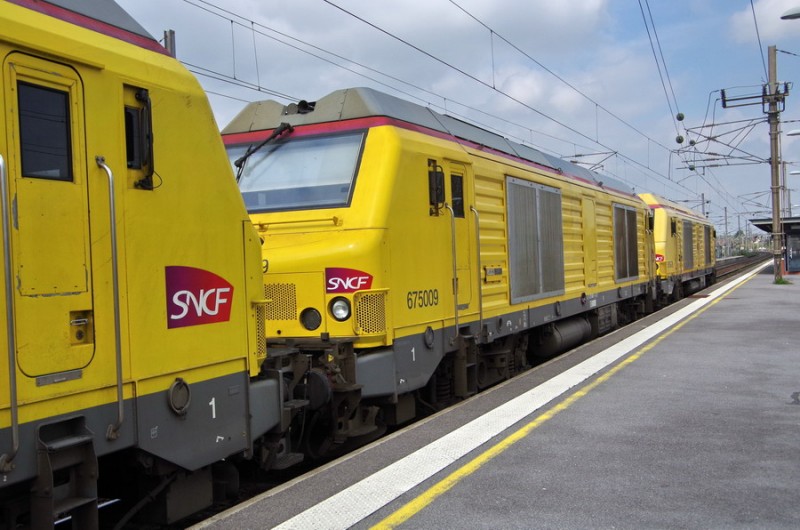 75009 (2019-04-17 gare de Tergnier) entre 75018 et 75078 (2).jpg (172.16 Kio) Vu 12316 fois 75009 (2019-04-17 gare de Tergnier) entre 75018 et 75078 (2).jpg