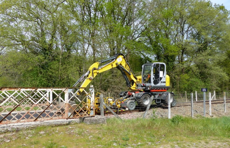 Wacker Neuson EW100RR (2019-04-21 sortie Veigné) (10).jpg