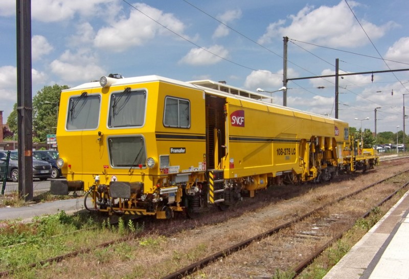 99 87 9 124 042-2 - 108-275 LC (2019-96-01 gare de Douai) (3).jpg