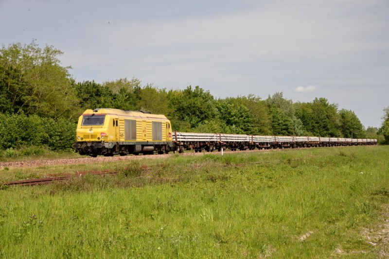 75092 (2019-06-04 passage à Noyelle-sur-Mer) 62032 Conchil Longueau.jpg (204.81 Kio) Vu 11669 fois 75092 (2019-06-04 passage à Noyelle-sur-Mer) 62032 Conchil Longueau.jpg