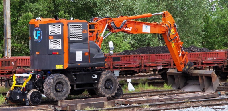 HITACHI D2R ZX170-6 (2019-06-12 Somain) Unfer H2 (1).jpg