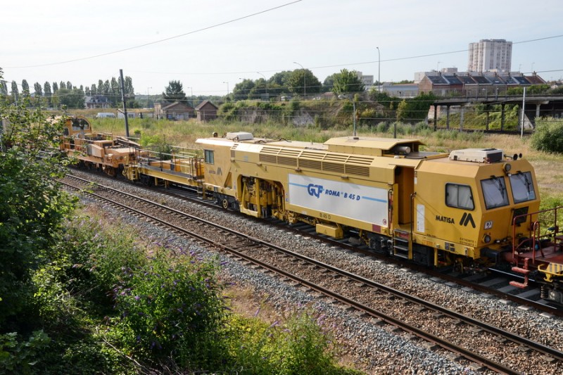 B45 D - 99 87 9 122 532-4 (2019-08-01 Amiens-Saint Roch) Train K3 (1).jpg