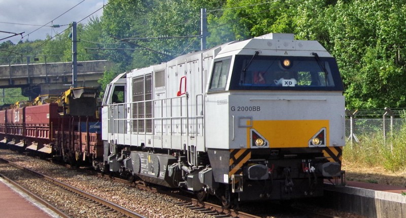 G 2000 BB 5001640 (2019-07-30 gare de Poix de Picardie) Train XD (1).jpg