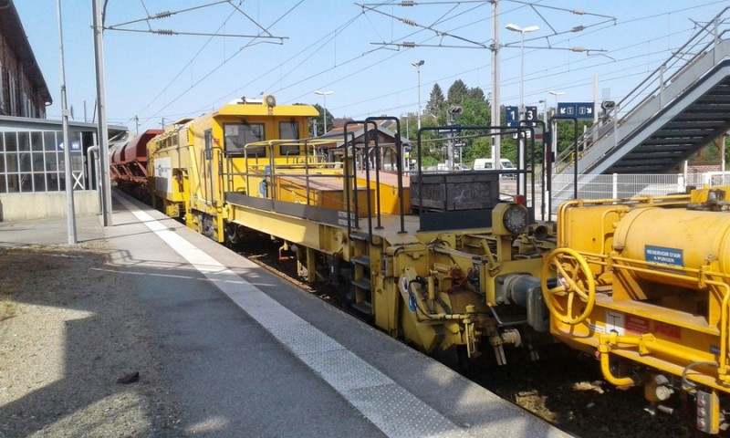 99 87 9 122 532-4 B45D (2019-07-23 gare d'Abancourt) GCF Roma (1).jpg