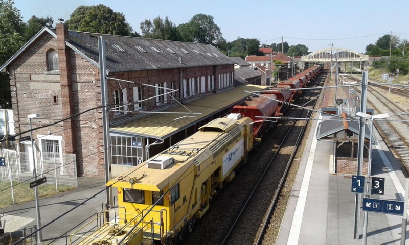 99 87 9 122 532-4 B45D (2019-07-23 gare d'Abancourt) GCF Roma (0).jpg