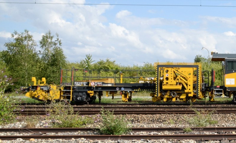 99 87 9 122 537-3 B45D (2019-08-07 gare de Saleux) Matisa n°4539 GCF (4.JPG (200.18 Kio) Vu 5861 fois 99 87 9 122 537-3 B45D (2019-08-07 gare de Saleux) Matisa n°4539 GCF (4.JPG