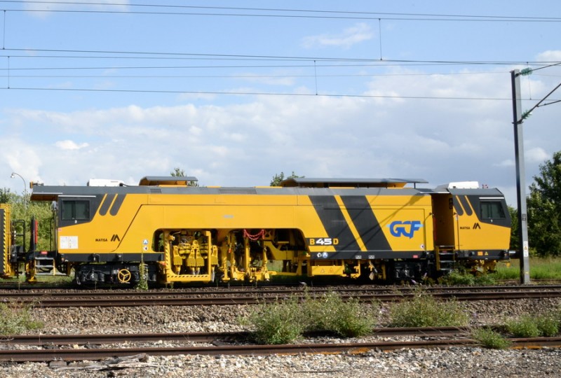 99 87 9 122 537-3 B45D (2019-08-07 gare de Saleux) Matisa n°4539 GCF (3).JPG (188.96 Kio) Vu 4083 fois 99 87 9 122 537-3 B45D (2019-08-07 gare de Saleux) Matisa n°4539 GCF (3).JPG