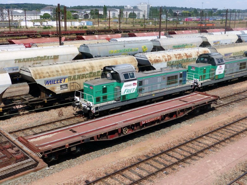 80 87 977 0 240-0 Uas R09 2 F-SNCFR (201-07-14 SPDC) (1).jpg (312.13 Kio) Vu 892 fois 80 87 977 0 240-0 Uas R09 2 F-SNCFR (201-07-14 SPDC) (1).jpg