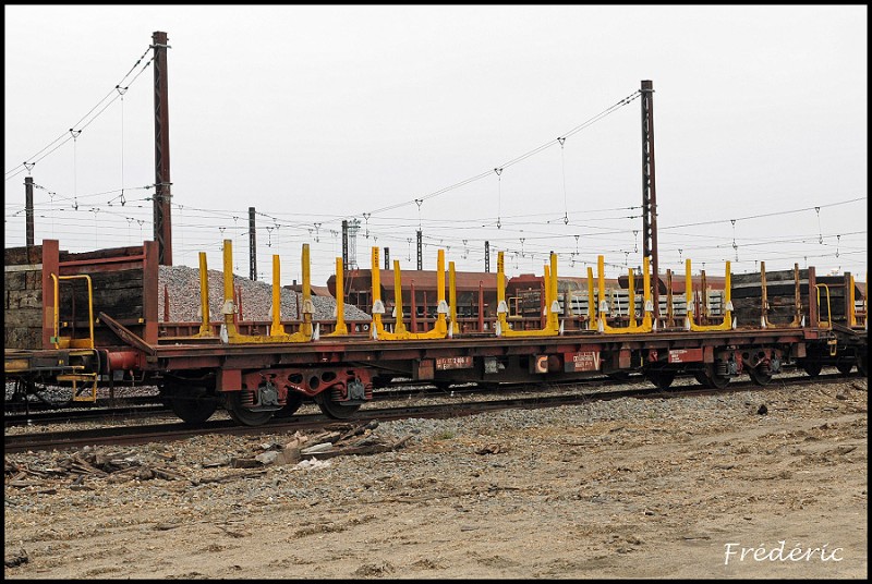 80 87 972 2 466-0 Ua R09-5 Coutras01 150112-border.jpg