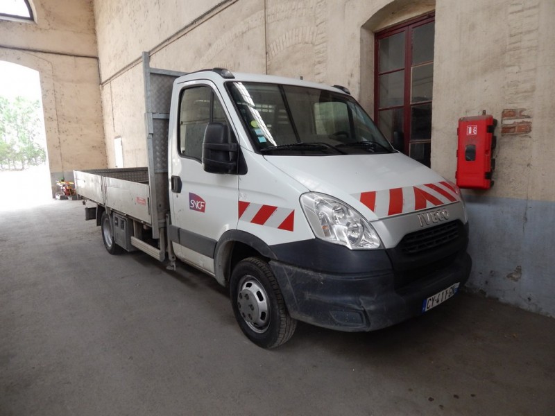 IVECO DAILY - CY 411 GN - SNCF (1) (Copier).JPG