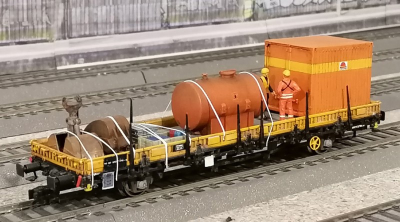 Wagon Ks COLAS Rail sur base Roco n°5 02.jpg