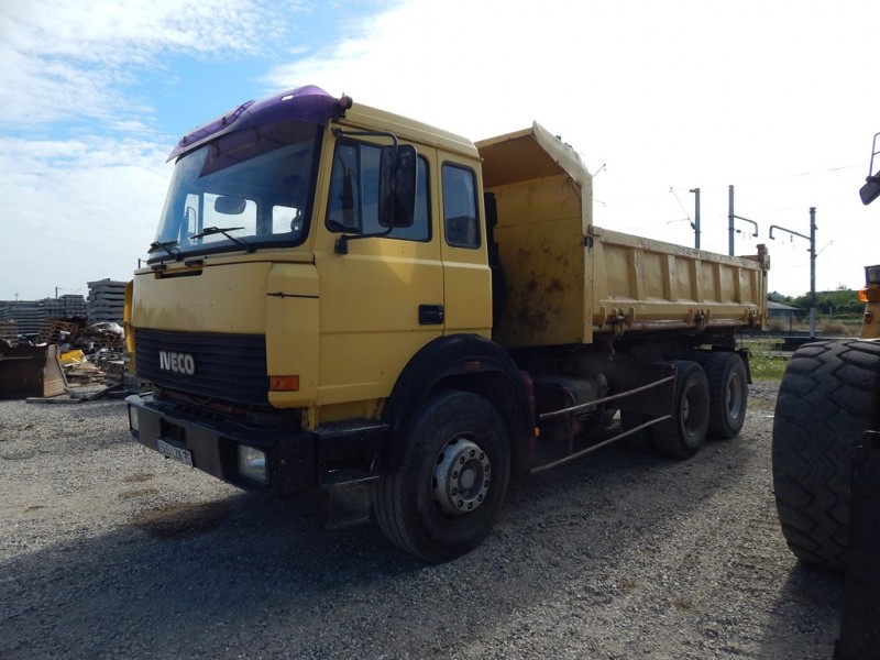 IVECO - 535 LZX 75 - F&R (19) (Copier).JPG