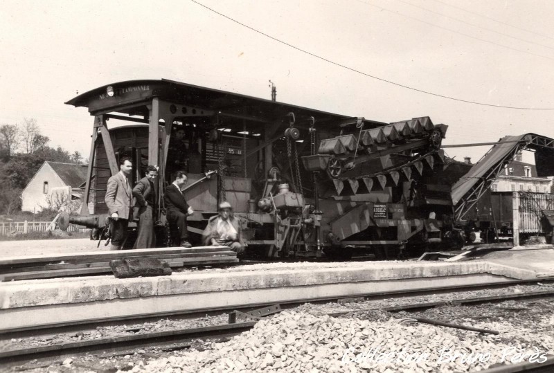 Dégarnisseuse Sheuchzer - Dehé (6) (light).jpg (247.38 Kio) Vu 7383 fois Dégarnisseuse Sheuchzer - Dehé (6) (light).jpg