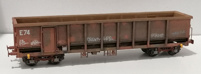 Patine wagon E74 25.jpg